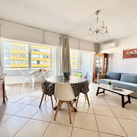 Center Apartment *